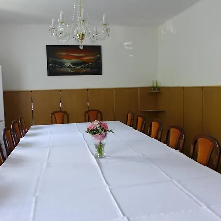 艾尔蒙特克斯酒店 俄斯特拉发