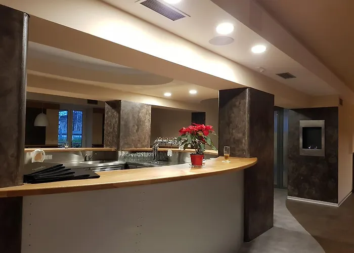 Elmontex فندق اوسترافا